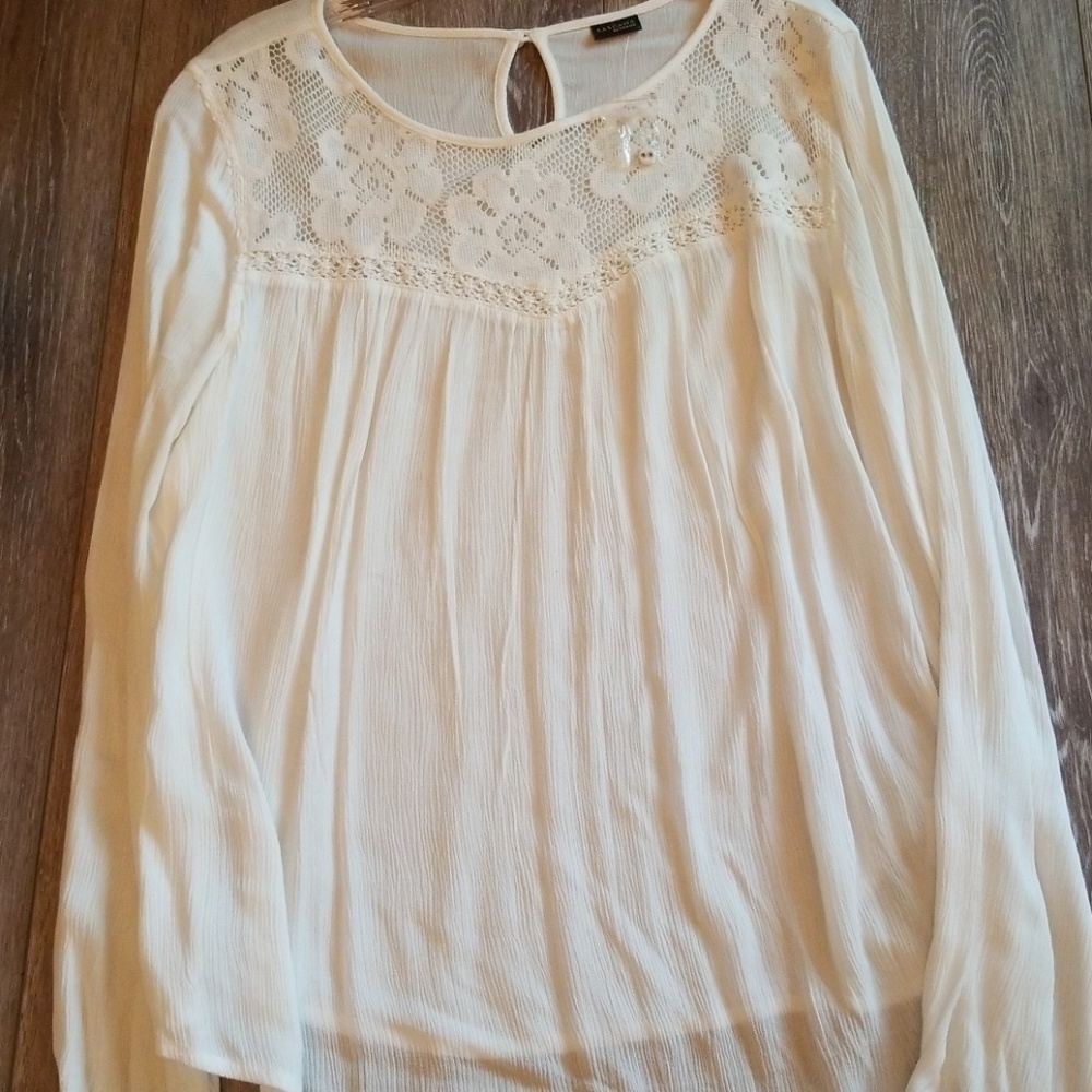 Never worn white gauzy type blouse